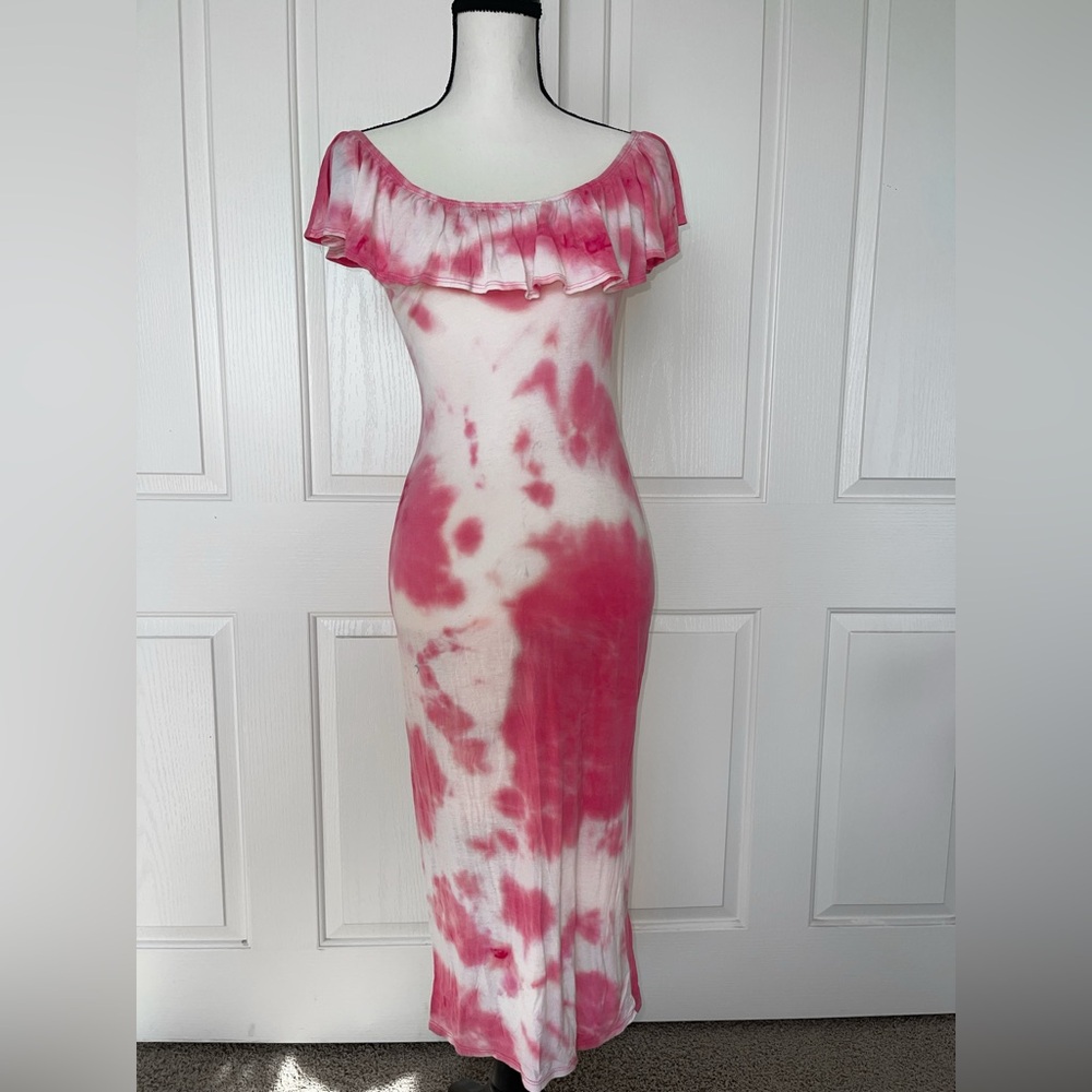 Elegant Pink Tie-Dye Off-Shoulder Dress